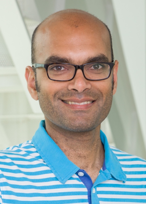 Porträttbild på professor Afzal Siddiqui, Institutionen för data- och systemvetenskap